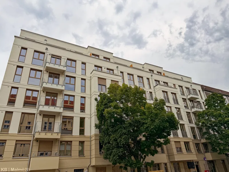 Erstbezug: 1-Zimmer-Wohnung mit Split-Level & Balkon  in Prenzlauer Berg — photo 1